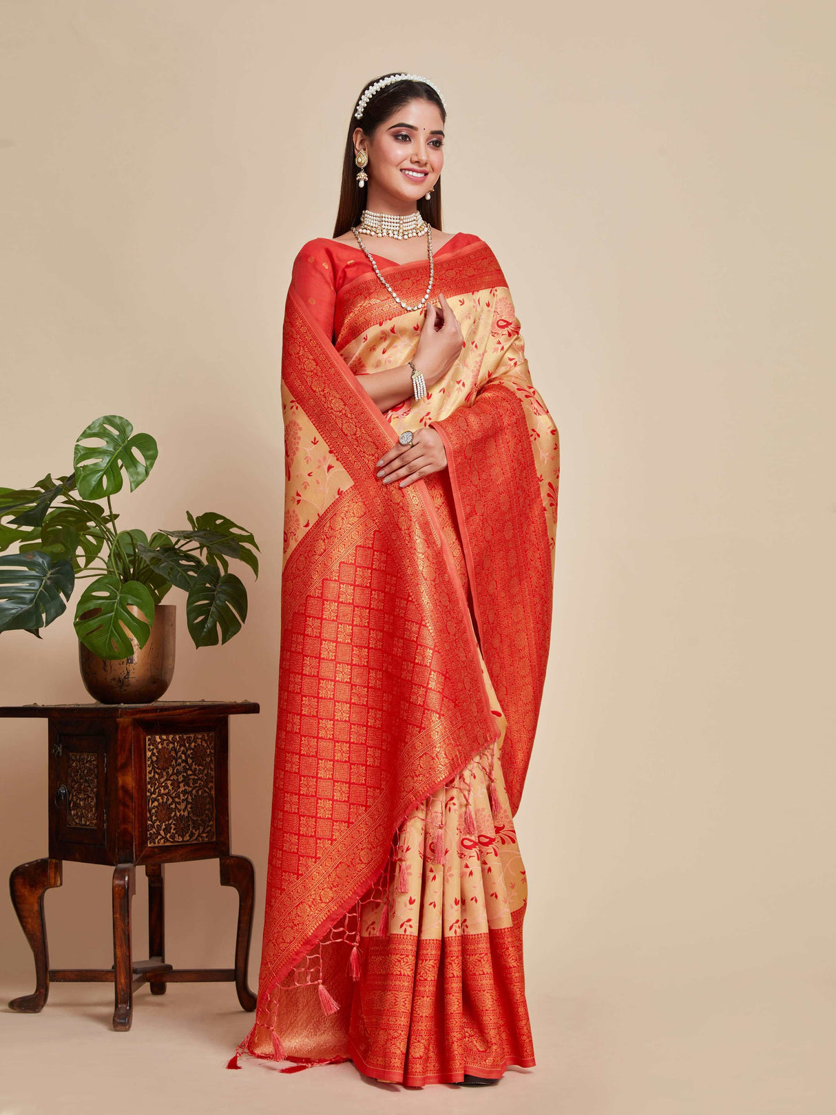 Mimosa Women's Woven Design Kanjivaram Art Silk Saree With Blouse Piece : SA00001101RED