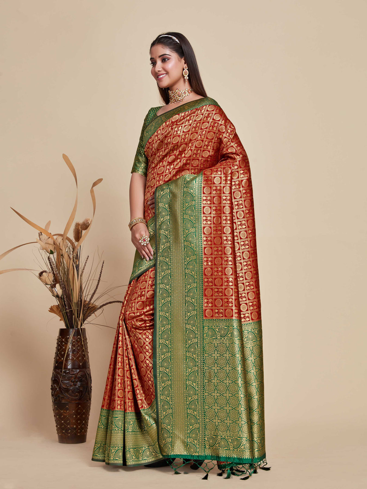 Mimosa Women's Woven Design Kanjivaram Art Silk Saree With Blouse Piece : SA00001102MR