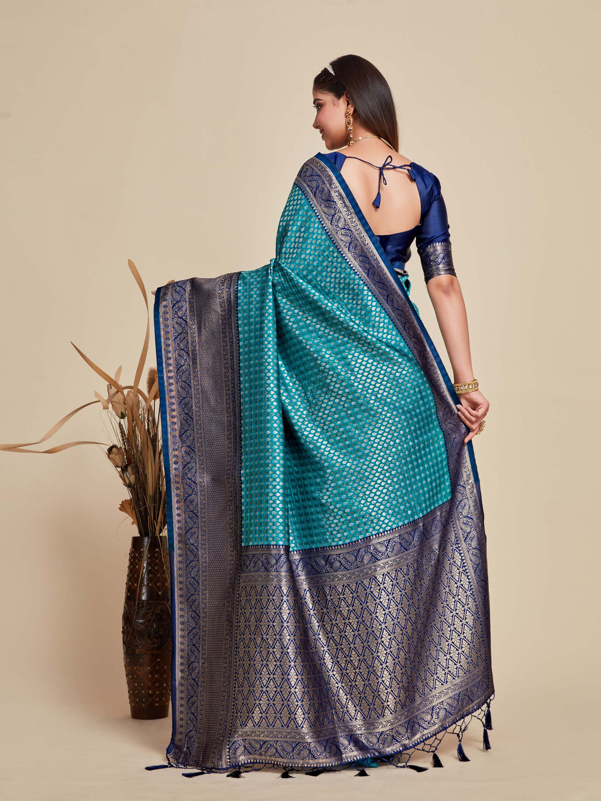 Mimosa Women's Woven Design Kanjivaram Art Silk Saree With Blouse Piece : SA00001103RM