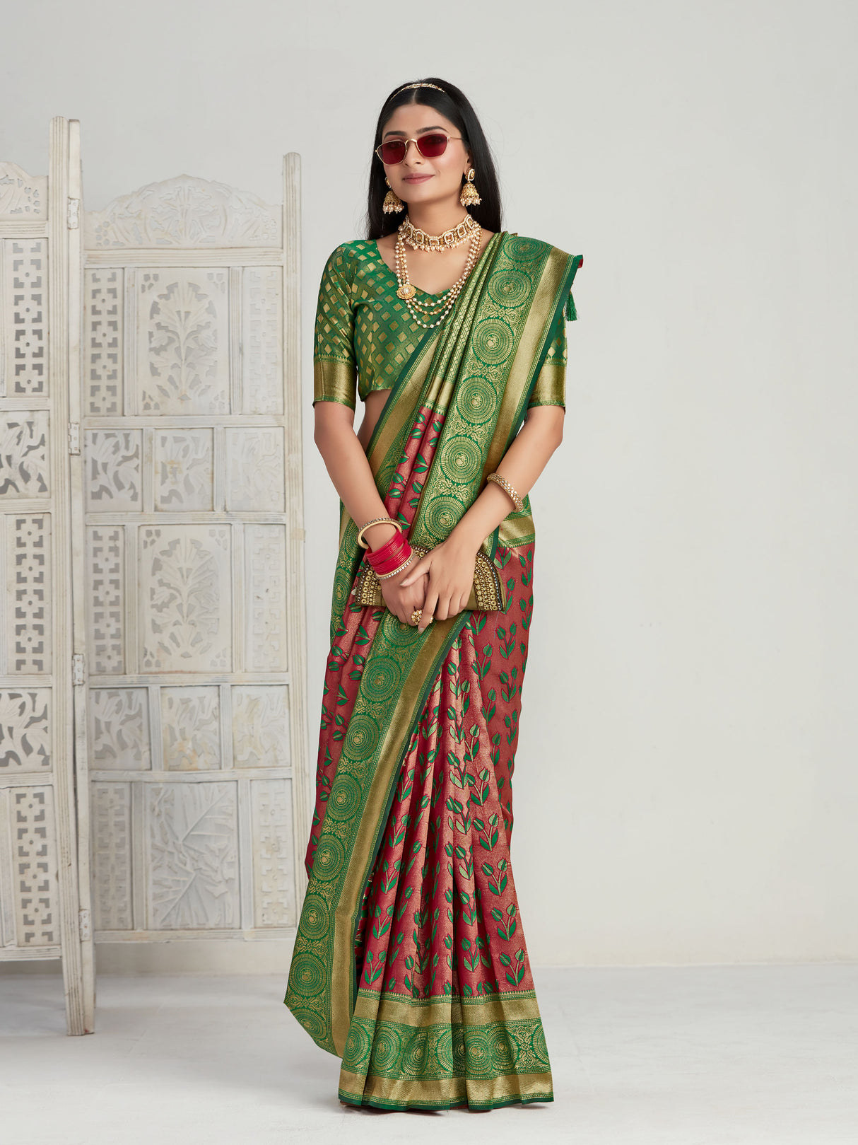 Mimosa Women's Woven Design Kanjivaram Art Silk Saree With Blouse Piece : SA00001144RN