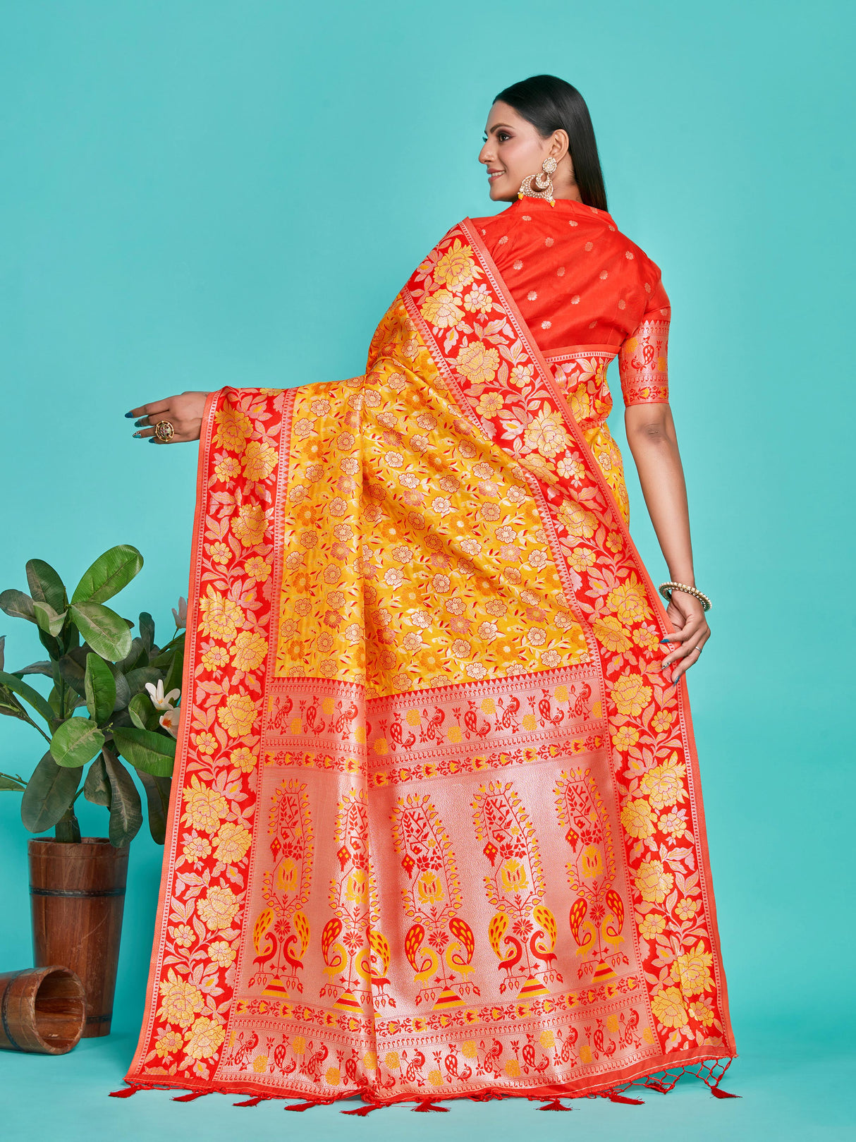 Mimosa Women's Woven Design Kanjivaram Art Silk Saree With Blouse Piece : SA00001249GDFREE