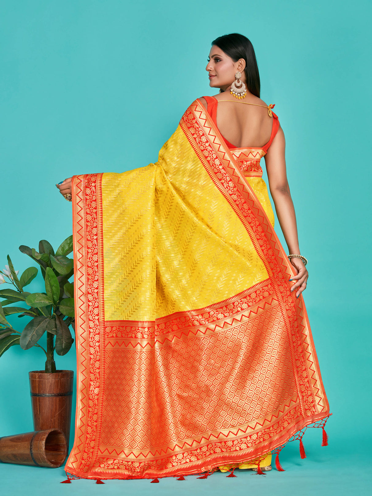 Mimosa Women's Woven Design Kanjivaram Linen Saree With Blouse Piece : SA00001256GDFREE