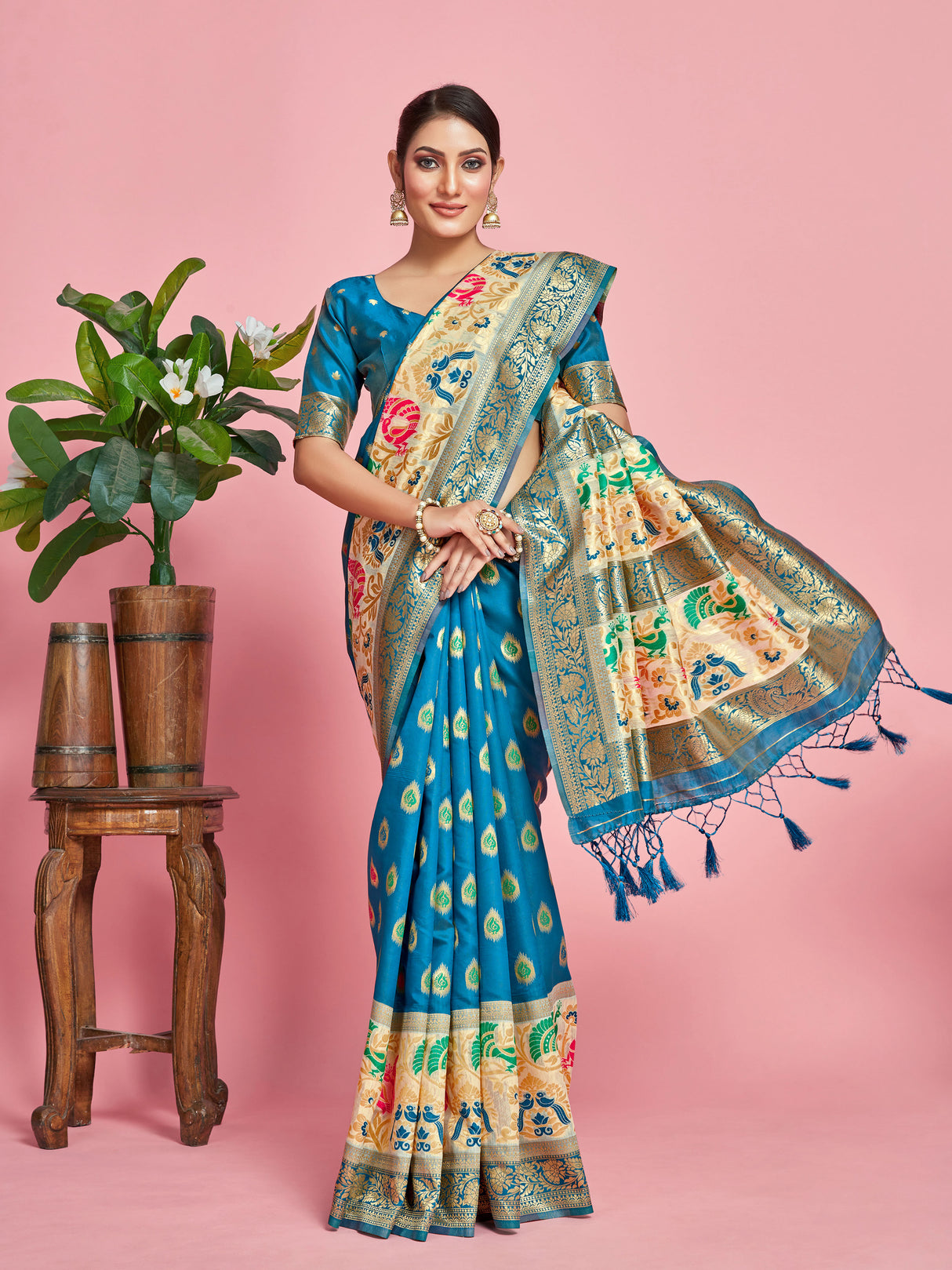 Mimosa Women's Woven Design Kanjivaram Art Silk Saree With Blouse Piece : SA00001259IBFREE