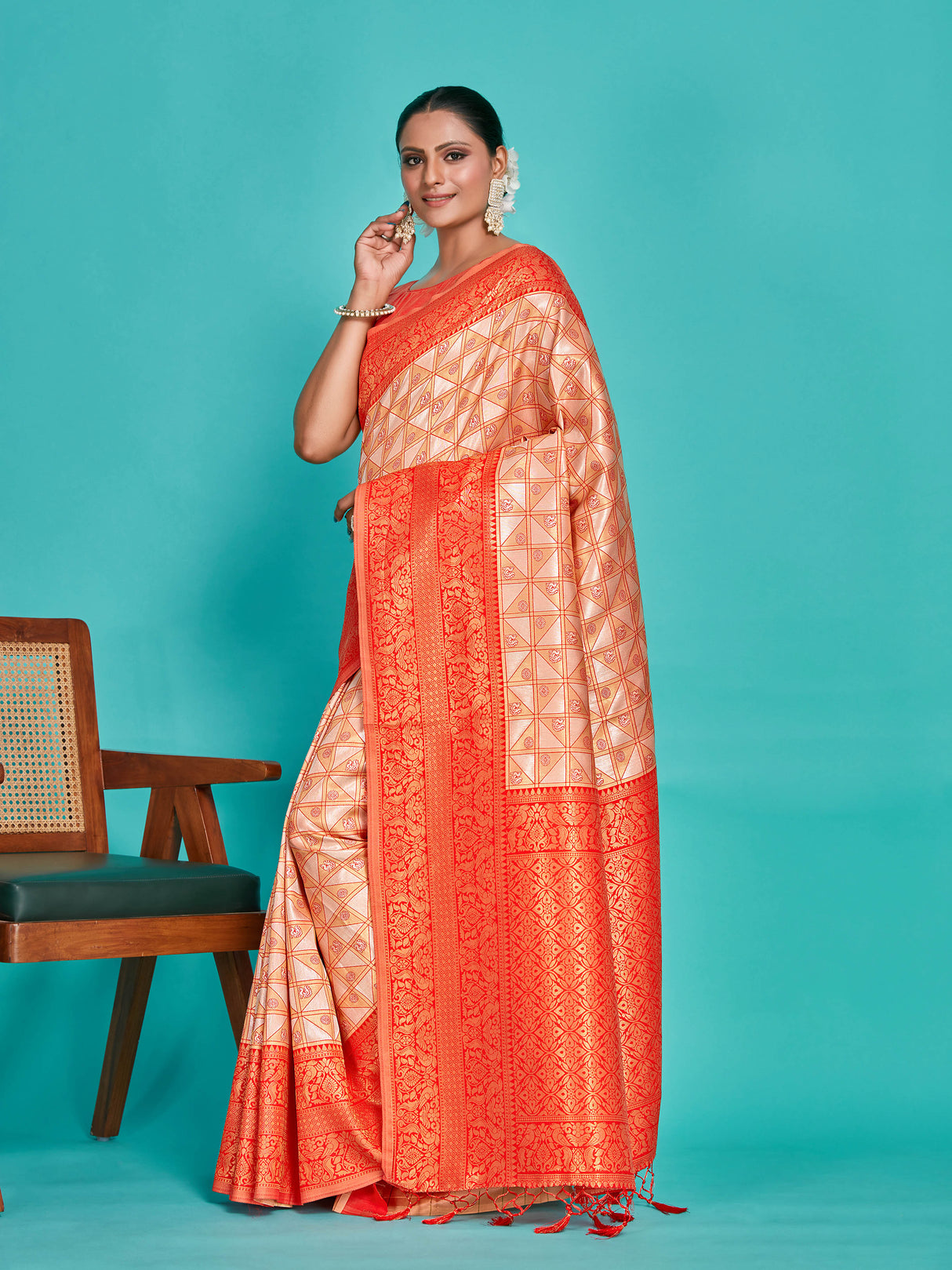 Mimosa Women's Woven Design Kanjivaram Art Silk Saree With Blouse Piece : SA00001260PCFREE