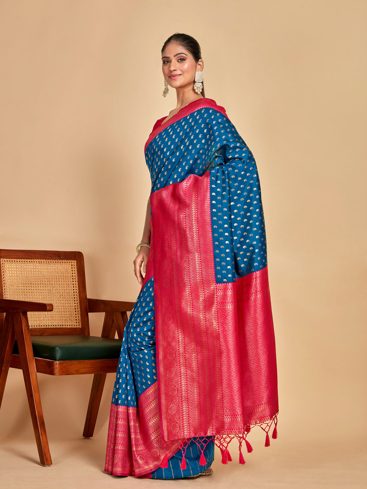 Mimosa Women's Woven Design Kanjivaram Art Silk Saree With Blouse Piece : SA00001276IBFREE