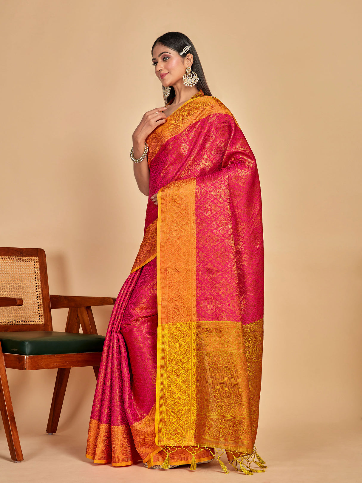 Mimosa Women's Woven Design Kanjivaram Art Silk Saree With Blouse Piece : SA00001289RNFREE