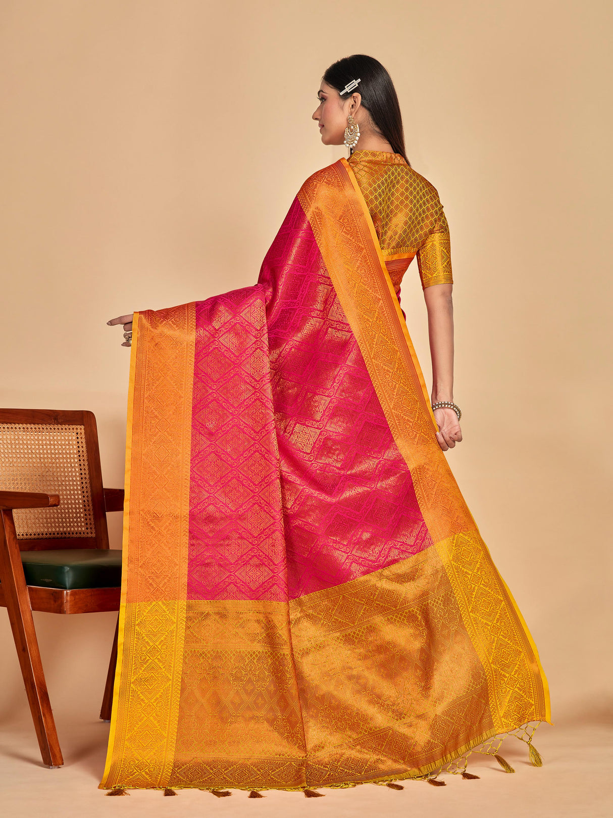 Mimosa Women's Woven Design Kanjivaram Art Silk Saree With Blouse Piece : SA00001289RNFREE