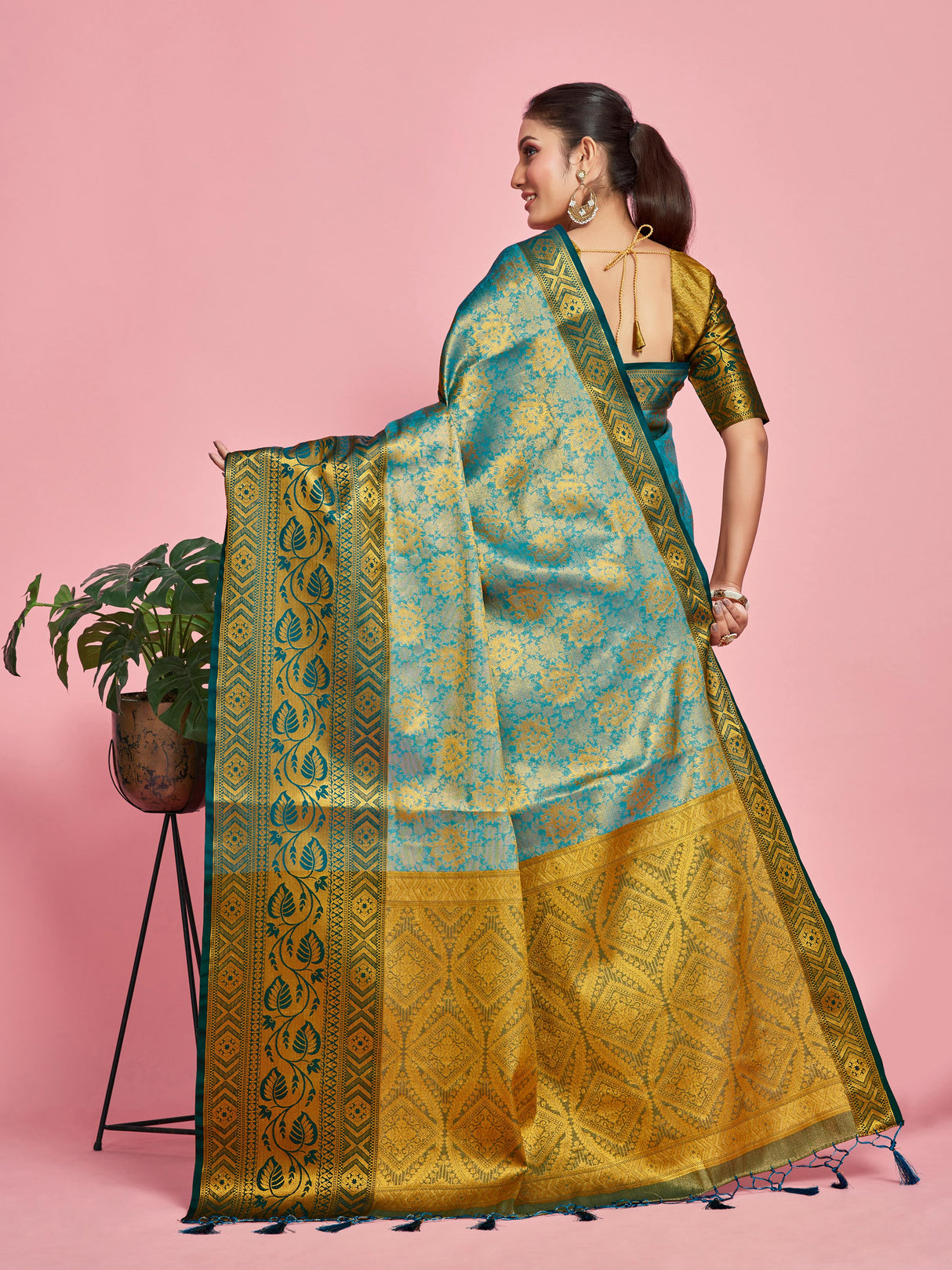 Mimosa Women's Woven Design Kanjivaram Art Silk Saree With Blouse Piece : SA00001292ANFREE