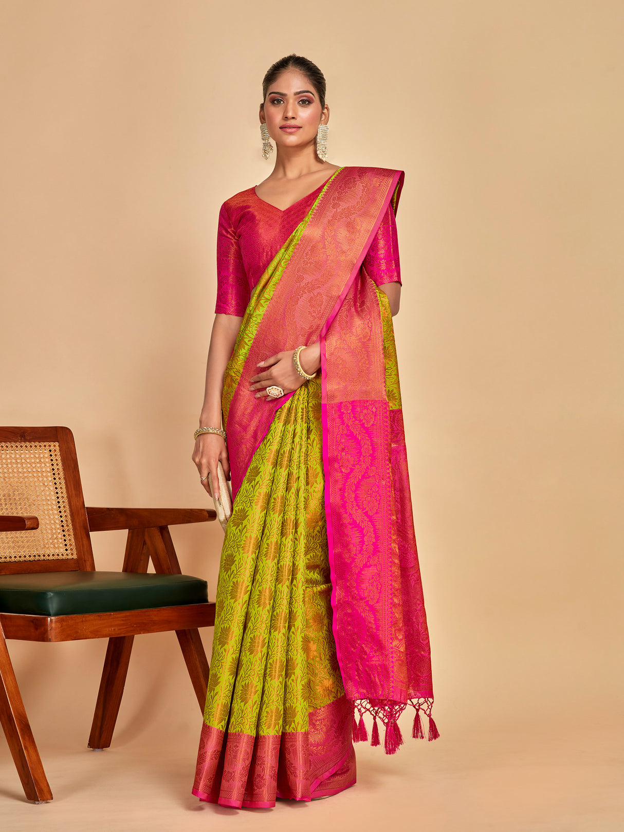 Mimosa Women's Woven Design Kanjivaram Art Silk Saree With Blouse Piece : SA00001294PSFREE