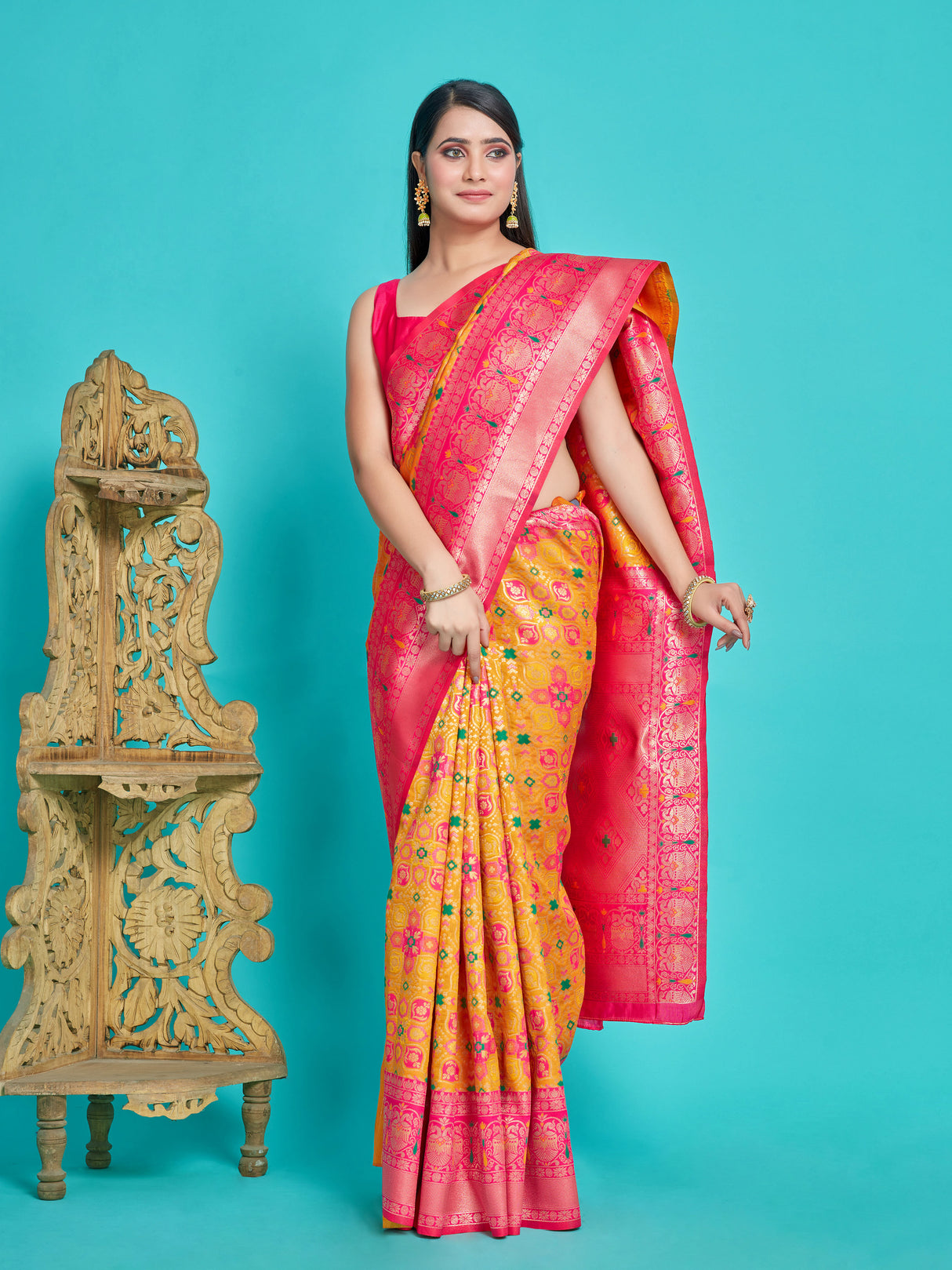 Mimosa Women's Woven Design Patola Style Art Silk Saree With Blouse Piece : SA00001342GDFREE