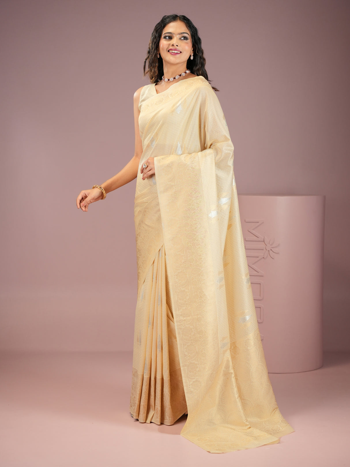 Mimosa Women's Woven Design Kasavu Style Crepe Saree With Blouse Piece : SA00001930WHFREE