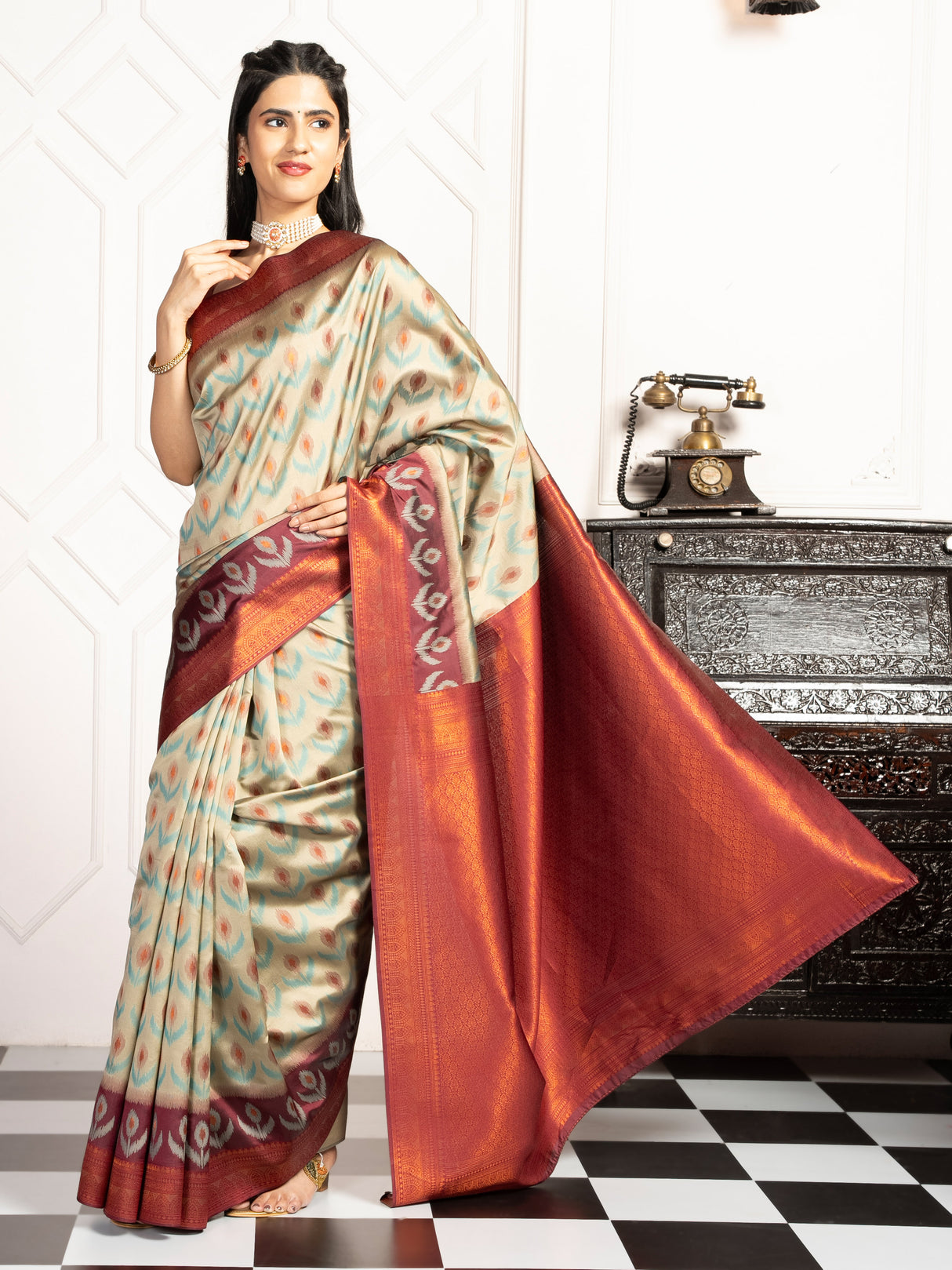 Mimosa Women's Woven Design Pochampally Style Art Silk Saree With Blouse Piece : SA00002059GYFREE