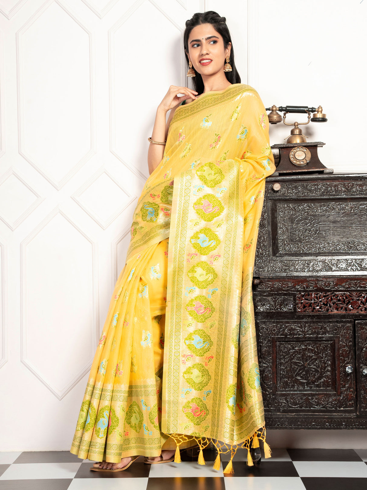 Mimosa Women's Woven Design Kanjivaram Style Art Silk Saree With Blouse Piece : SA00002067YLWFREE