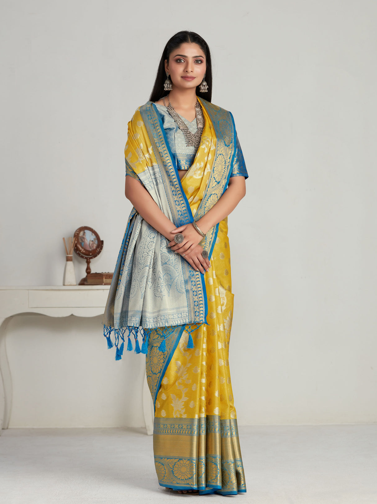 Mimosa Women's Woven Design Kanjivaram Art Silk Saree With Blouse Piece : SA0000463YLW