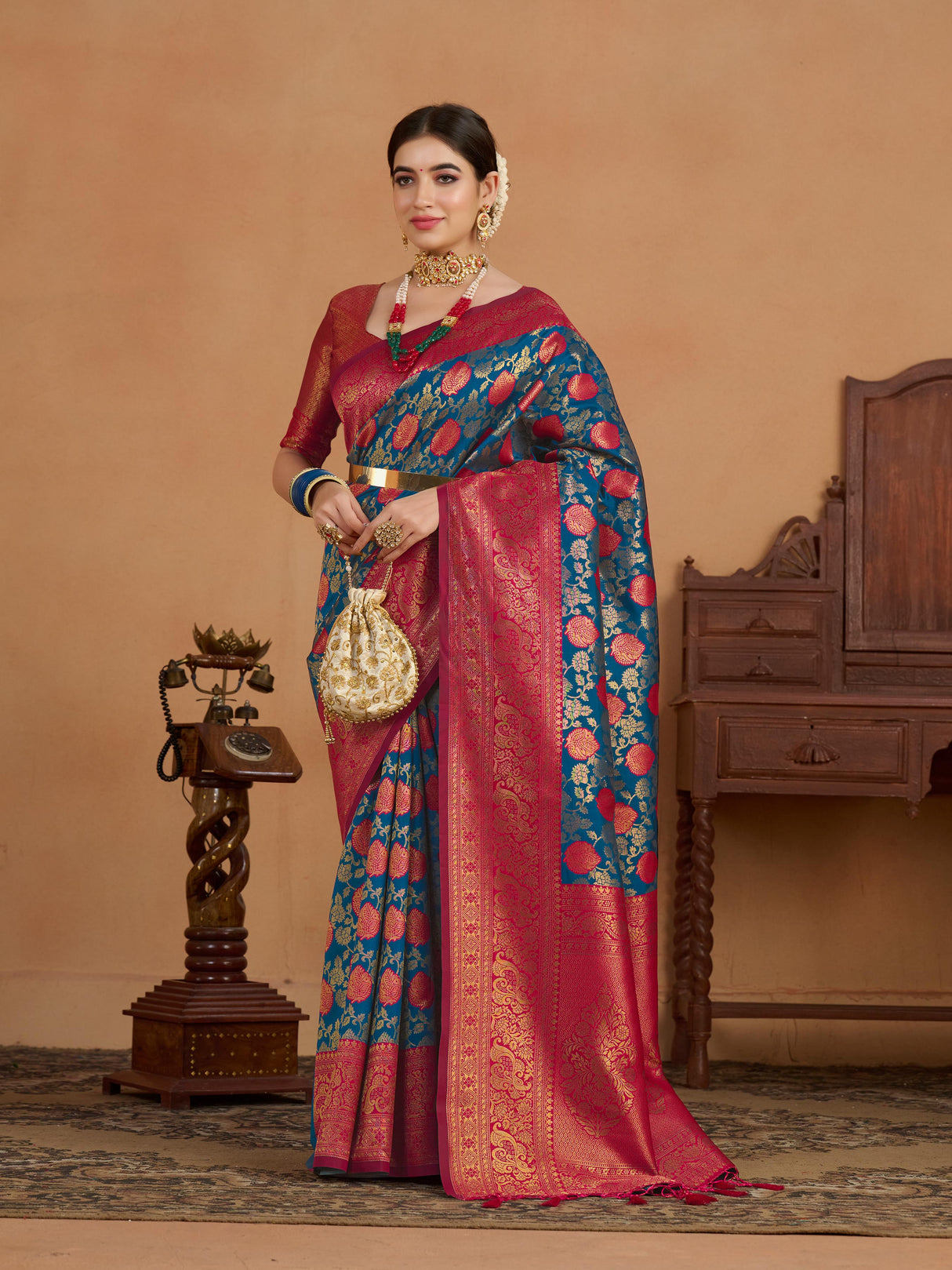 Mimosa Women's Woven Design Kanjivaram Art Silk Saree With Blouse Piece : SA0000903IB