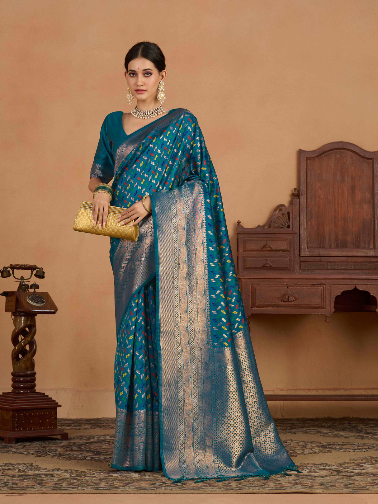 Mimosa Women's Woven Design Kanjivaram Art Silk Saree With Blouse Piece : SA0000908SF