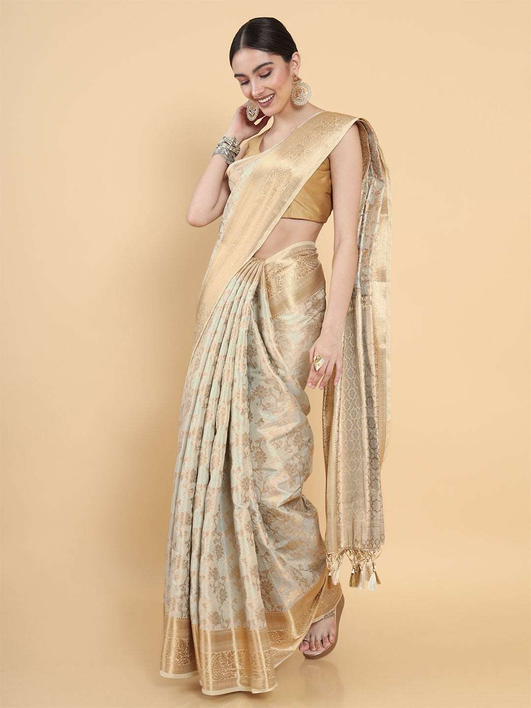 Buy Kerala Kasavu Handpainted Cotton Saree Online – Gaatakatha