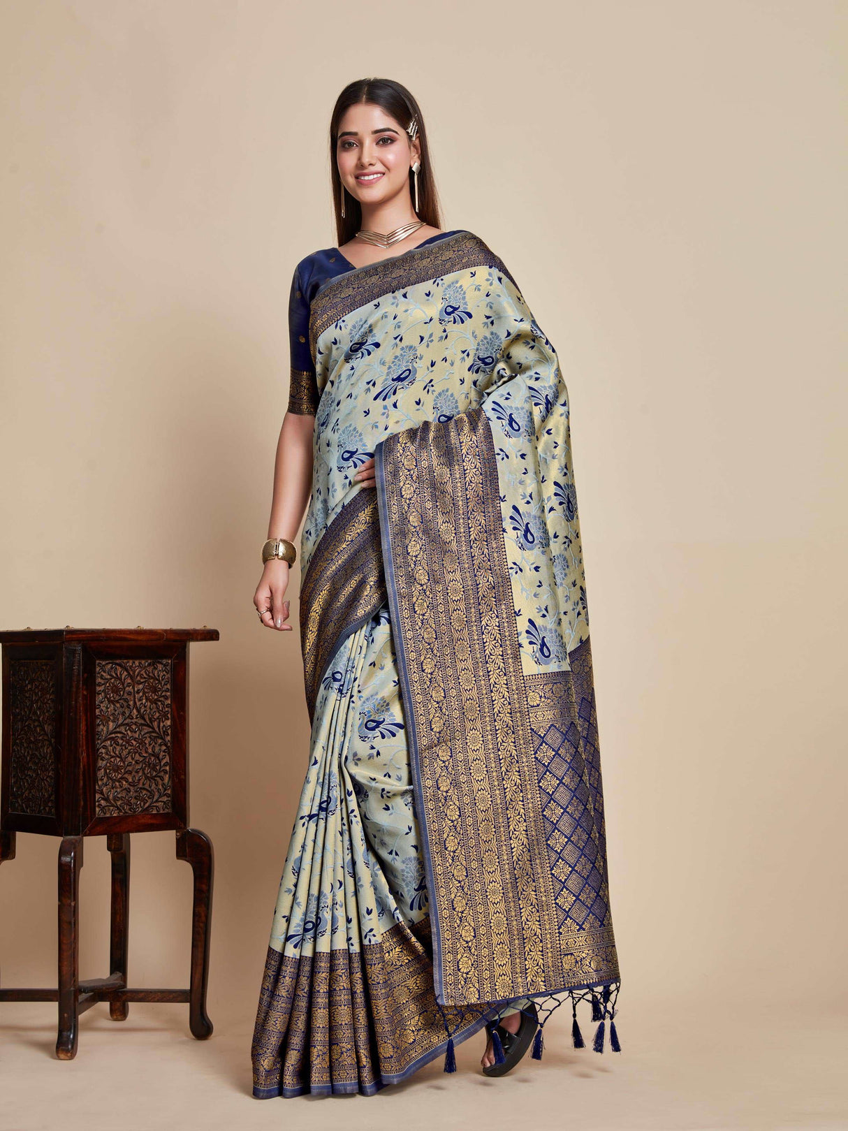 Mimosa Women's Woven Design Kanjivaram Art Silk Saree With Blouse Piece : SA00001101NV