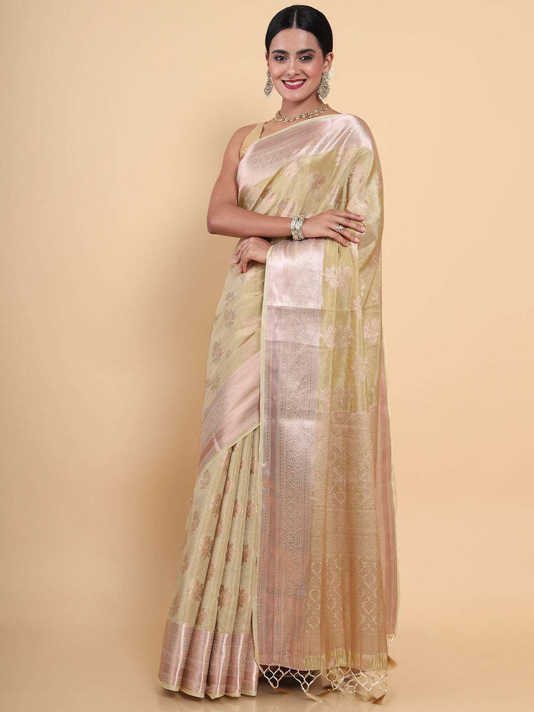 Off White and Golden Color Pure Cotton Kerala Kasavu Saree with ... |  Kerala traditional saree, Kasavu saree, Kerala saree