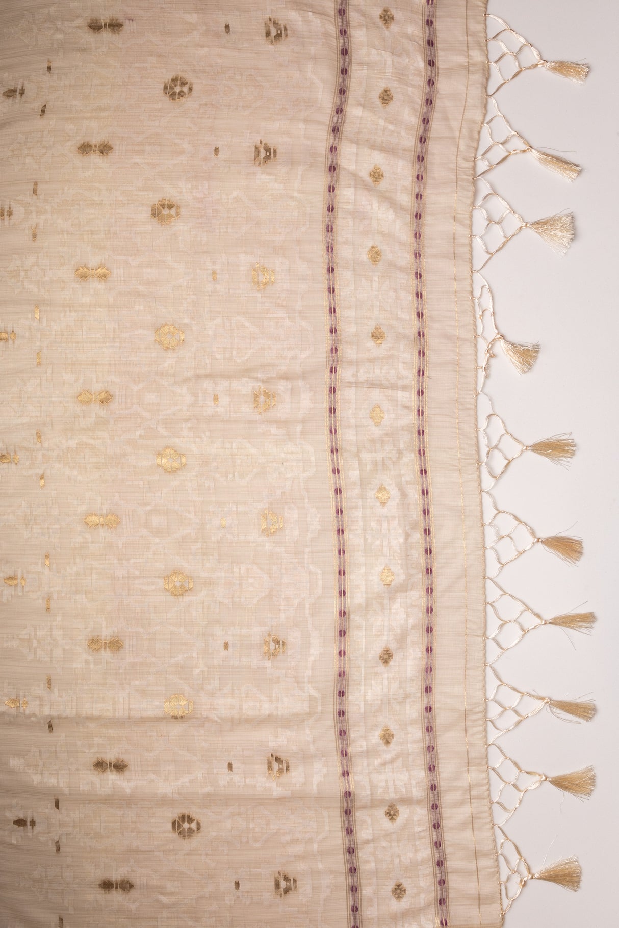 Mimosa Women's Woven Design Kanjivaram Style Art Silk Saree With Blouse Piece : SA00001734WNFREE