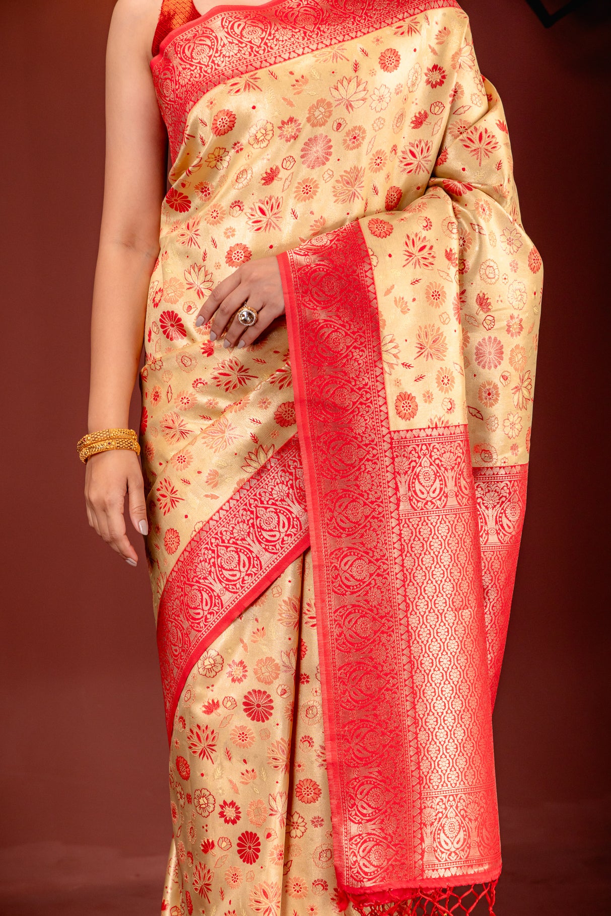 Mimosa Women's Woven Design Kanjivaram Style Art Silk Saree With Blouse Piece : SA00001591YLWFREE