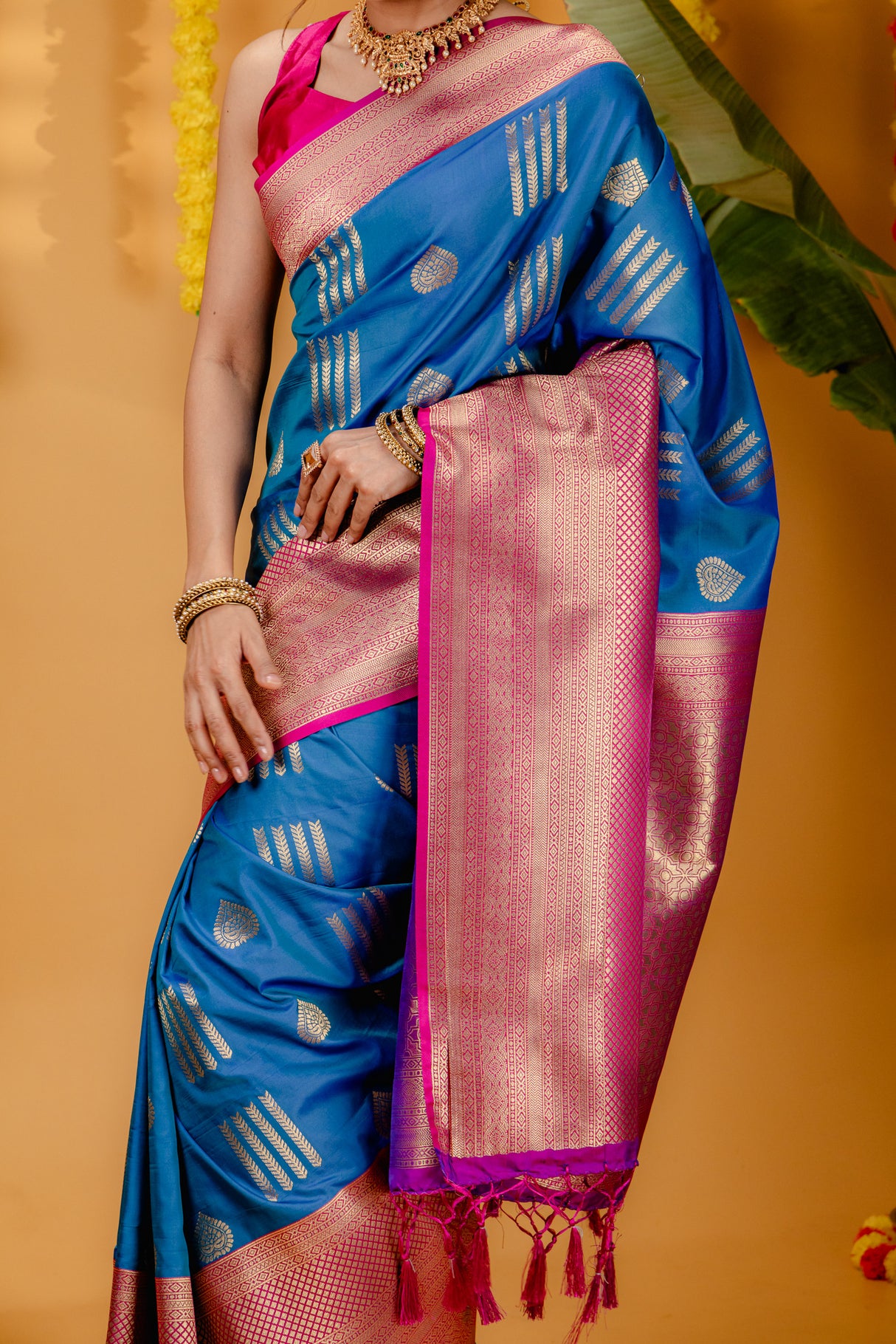 Mimosa Women's Woven Design Kanjivaram Style Art Silk Saree With Blouse Piece : SA00001732SFFREE