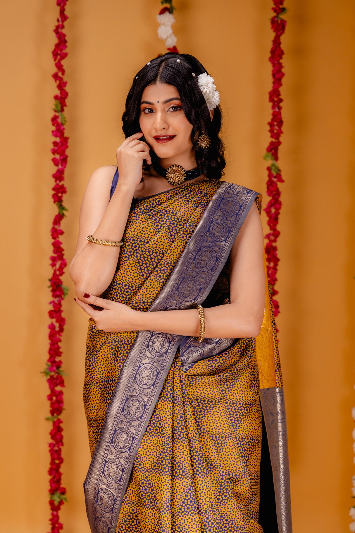 Mimosa Women's Woven Design Kanjivaram Style Art Silk Saree With Blouse Piece : SA00001592NVFREE