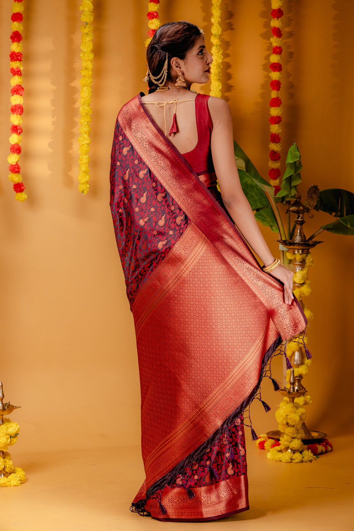 Mimosa Women's Woven Design Kanjivaram Style Art Silk Saree With Blouse Piece : SA00001700MRFREE