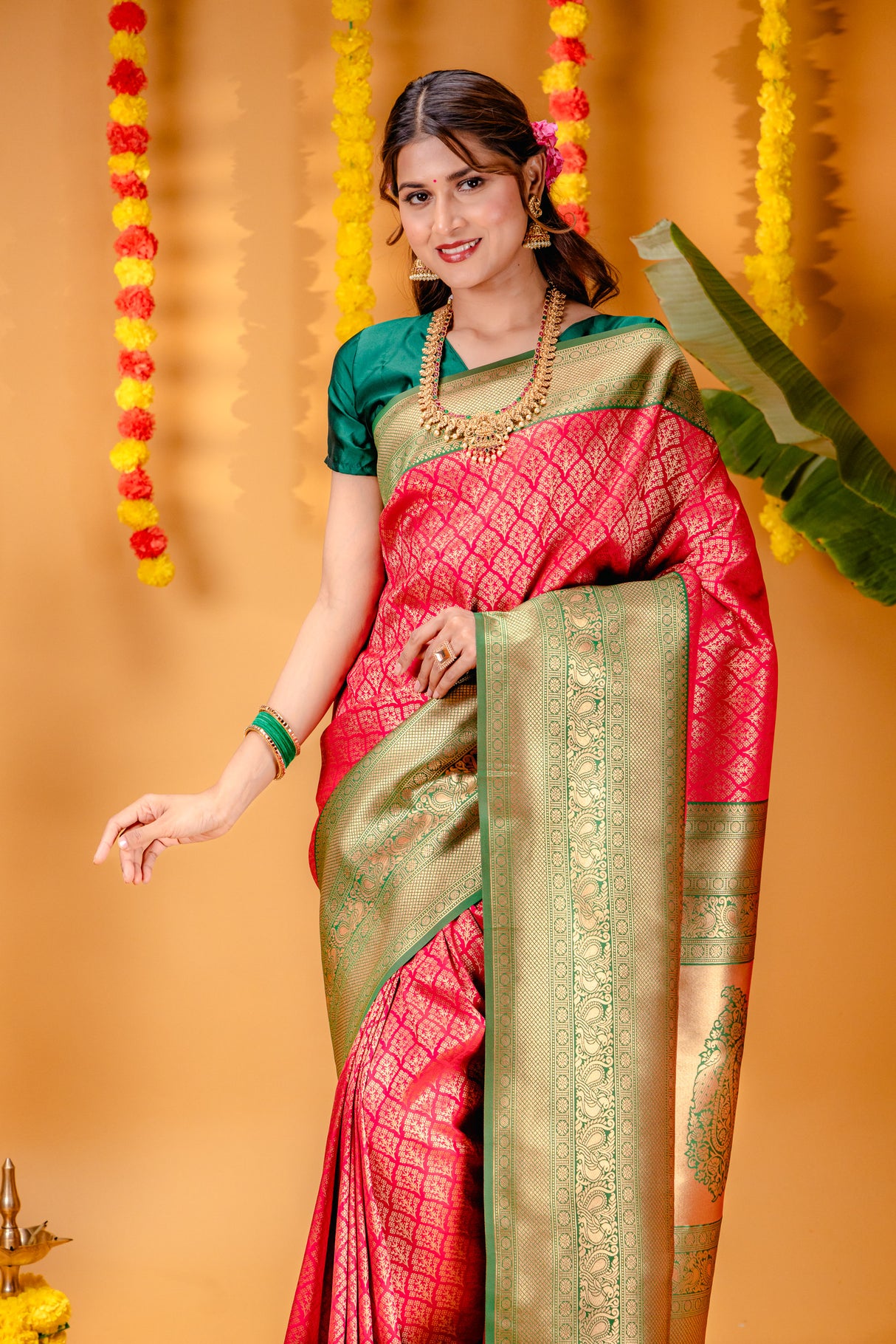 Mimosa Women's Woven Design Kanjivaram Style Art Silk Saree With Blouse Piece : SA00001609RNFREE