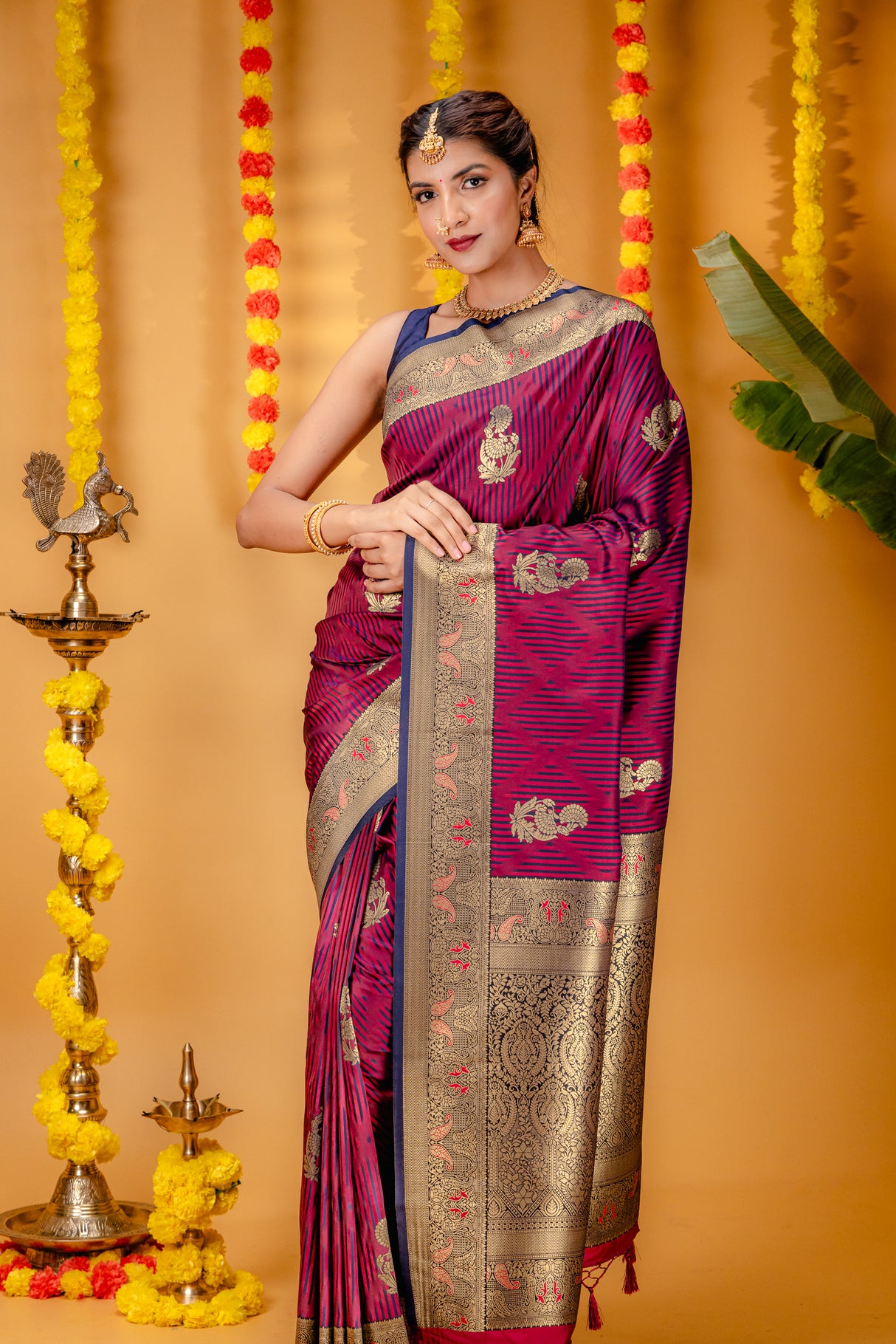 Mimosa Women's Woven Design Kanjivaram Style Art Silk Saree With Blouse Piece : SA00001648WNFREE