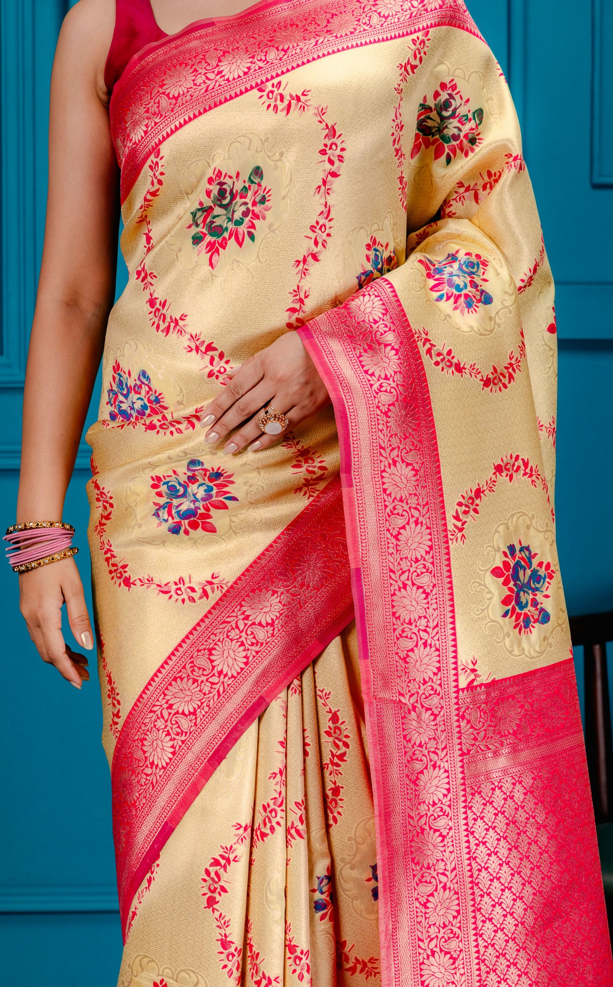 Mimosa Women's Woven Design Kanjivaram Style Art Silk Saree With Blouse Piece : SA00001626GDFREE