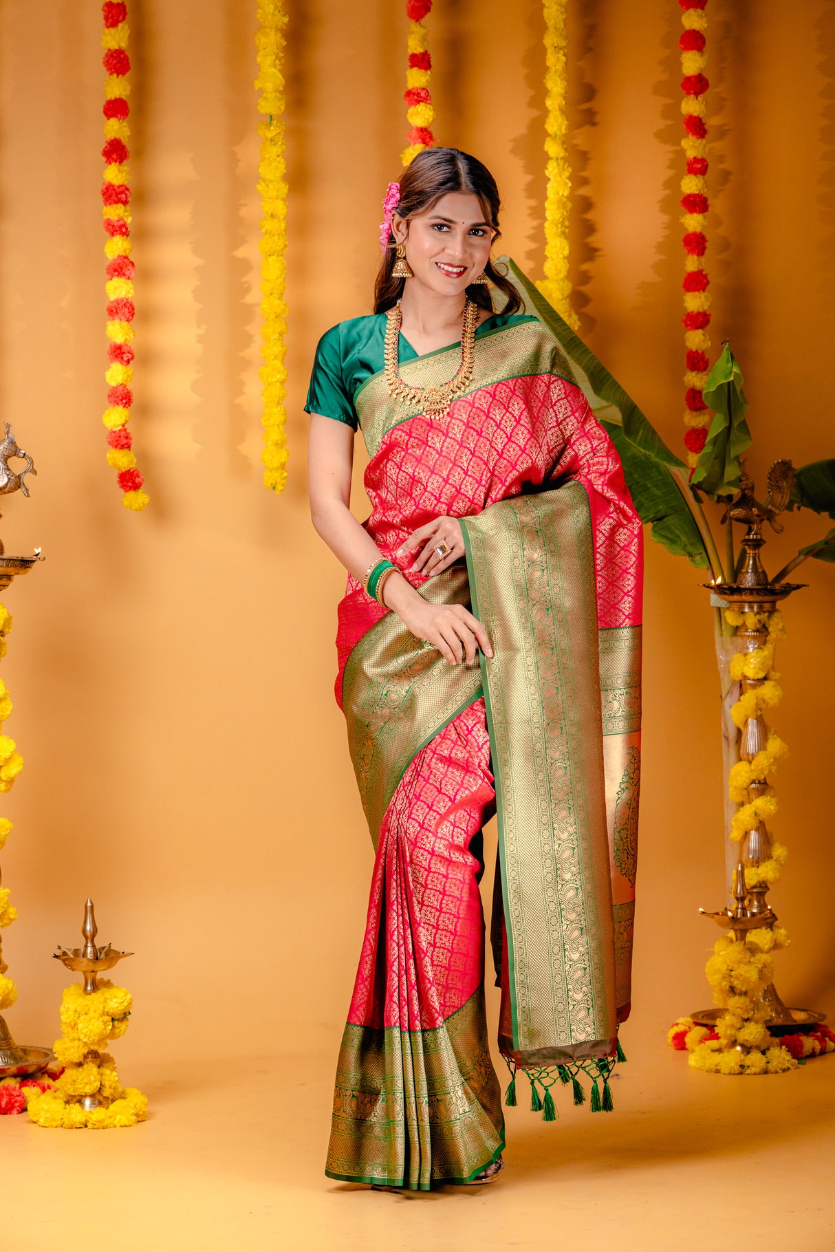 Mimosa Women's Woven Design Kanjivaram Style Art Silk Saree With Blouse Piece : SA00001609RNFREE