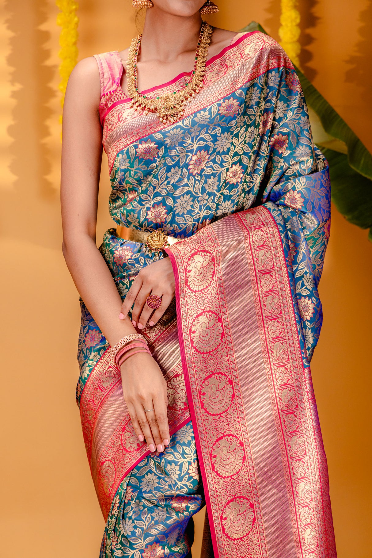 Mimosa Women's Woven Design Kanjivaram Style Art Silk Saree With Blouse Piece : SA00001608IBFREE