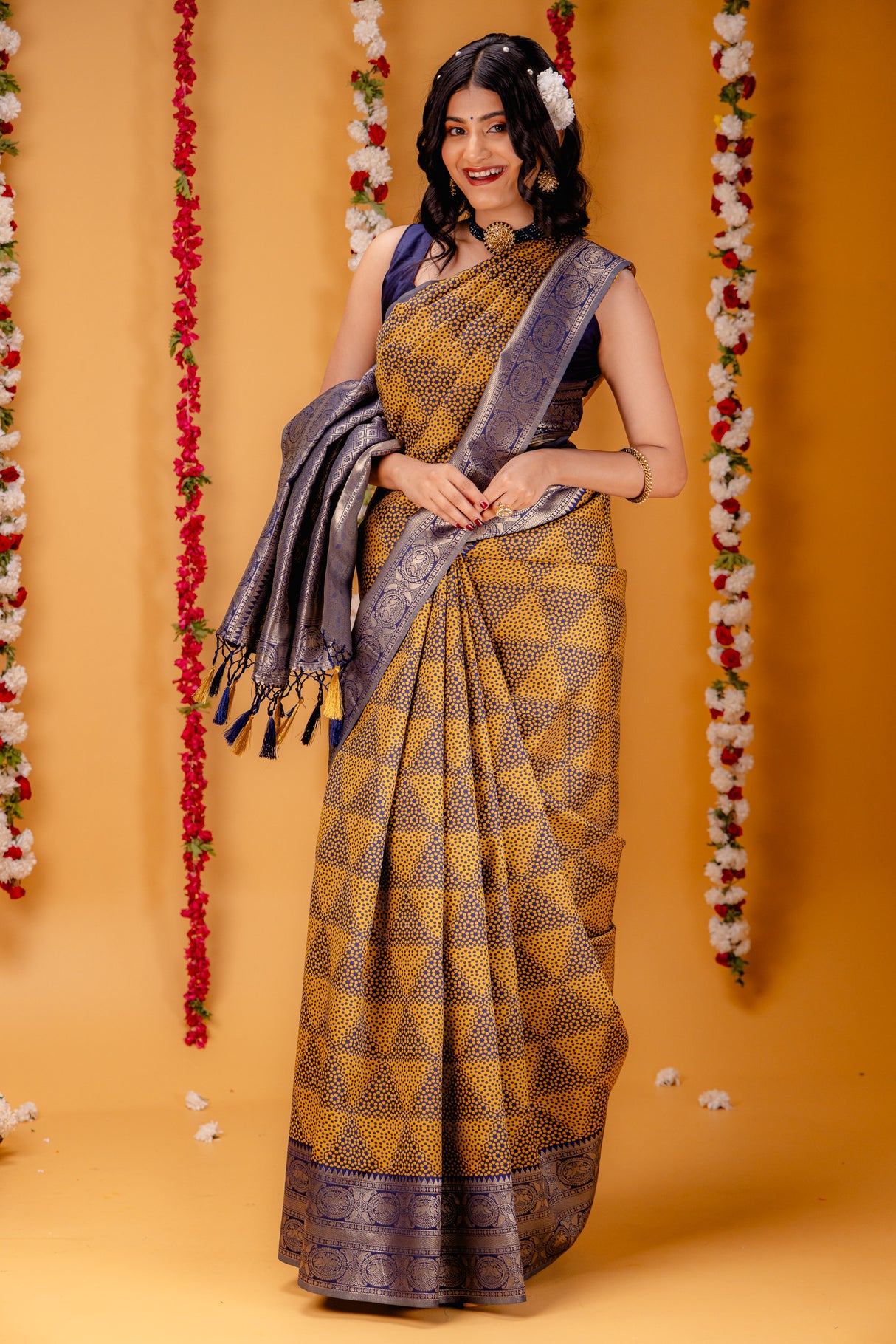 Mimosa Women's Woven Design Kanjivaram Style Art Silk Saree With Blouse Piece : SA00001592NVFREE