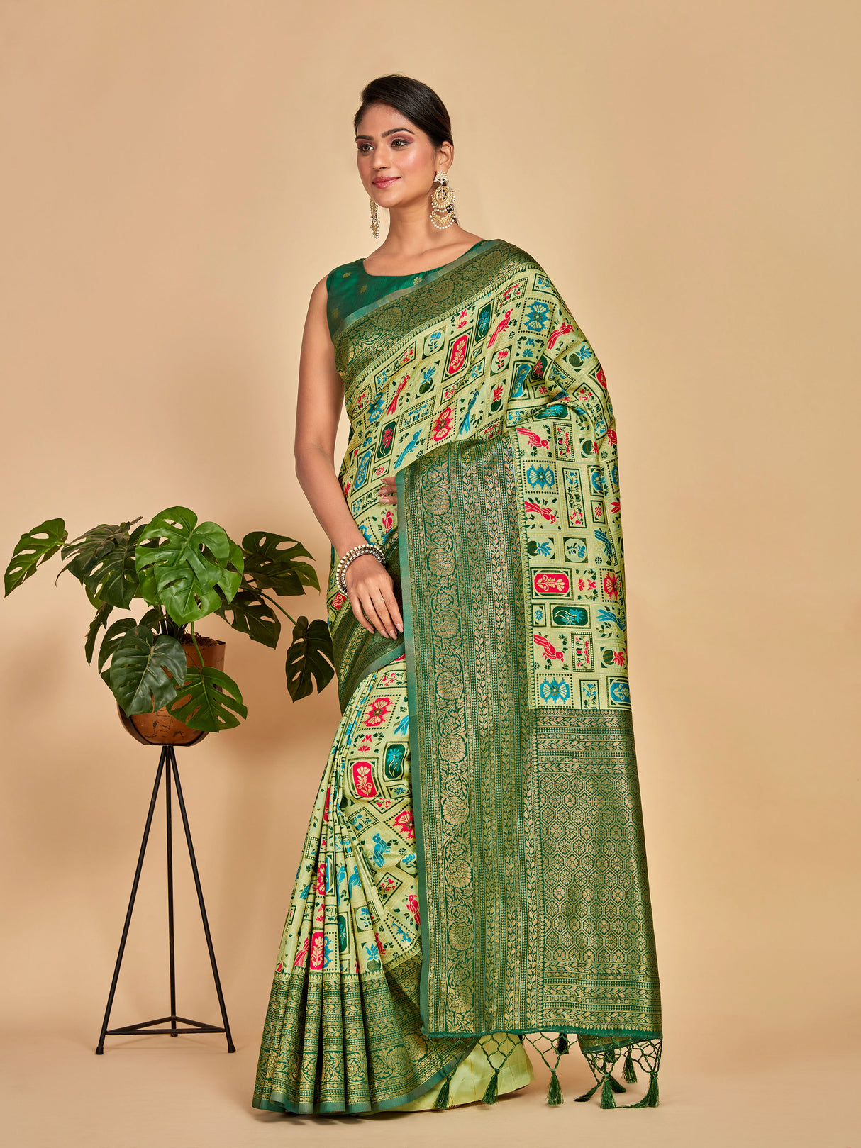 Mimosa Women's Woven Design Kanjivaram Art Silk Saree With Blouse Piece : SA00001277PSFREE