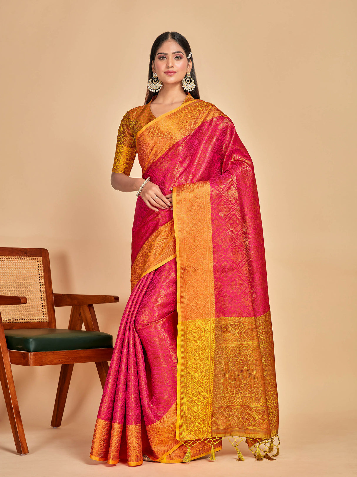 Mimosa Women's Woven Design Kanjivaram Art Silk Saree With Blouse Piece : SA00001289RNFREE