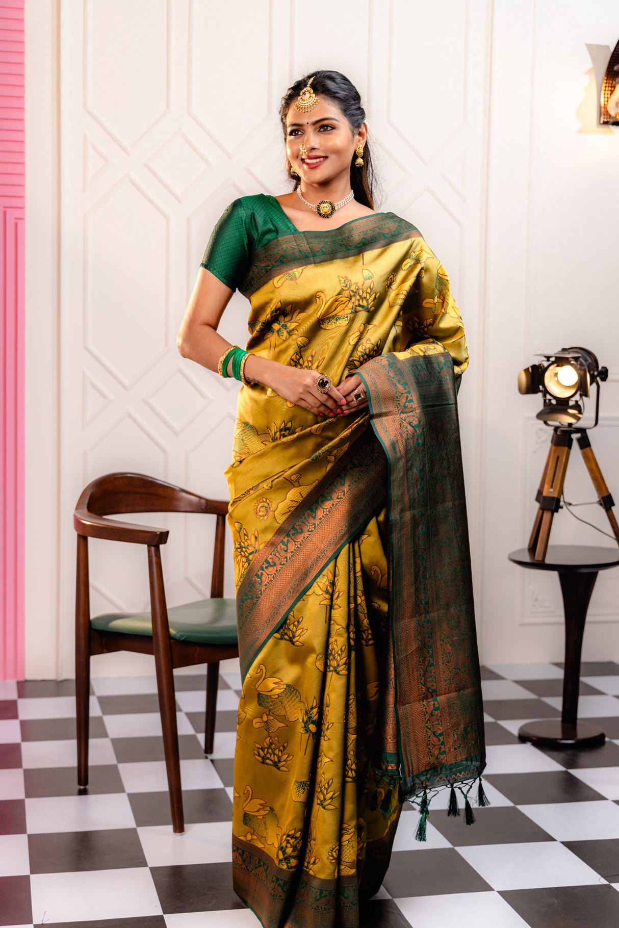 Mimosa Women's Woven Design Kanjivaram Style Art Silk Saree With Blouse Piece : SA00001777YLWFREE