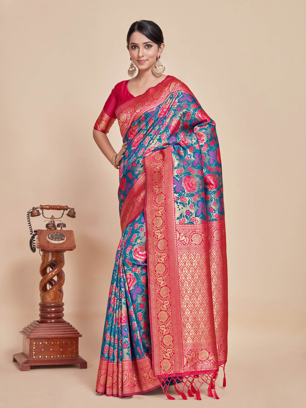 Mimosa Women's Woven Design Kanjivaram Style Art Silk Saree With Blouse Piece : SA00001335IBFREE