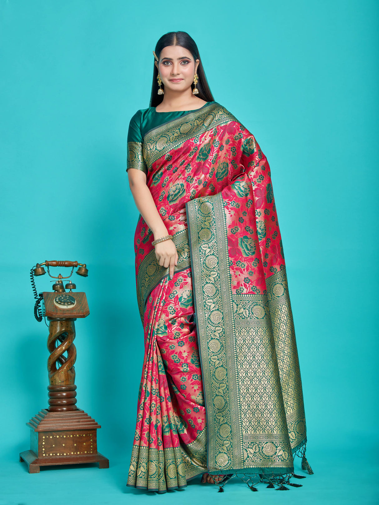 Mimosa Women's Woven Design Kanjivaram Style Art Silk Saree With Blouse Piece : SA00001335RNFREE