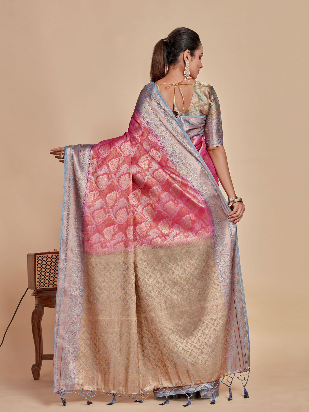 Mimosa Women's Woven Design Kanjivaram Style Art Silk Saree With Blouse Piece : SA0000373PNKFREE