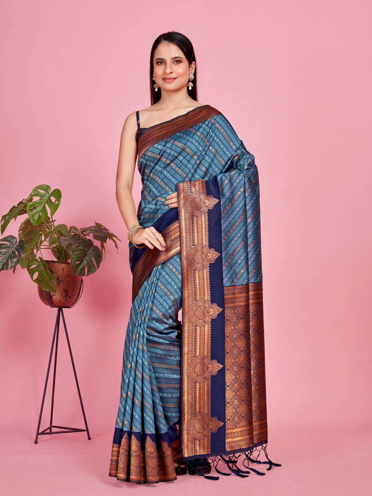 Mimosa Women's Woven Design Kanjivaram Style Art Silk Saree With Blouse Piece : SA00001252NVFREE