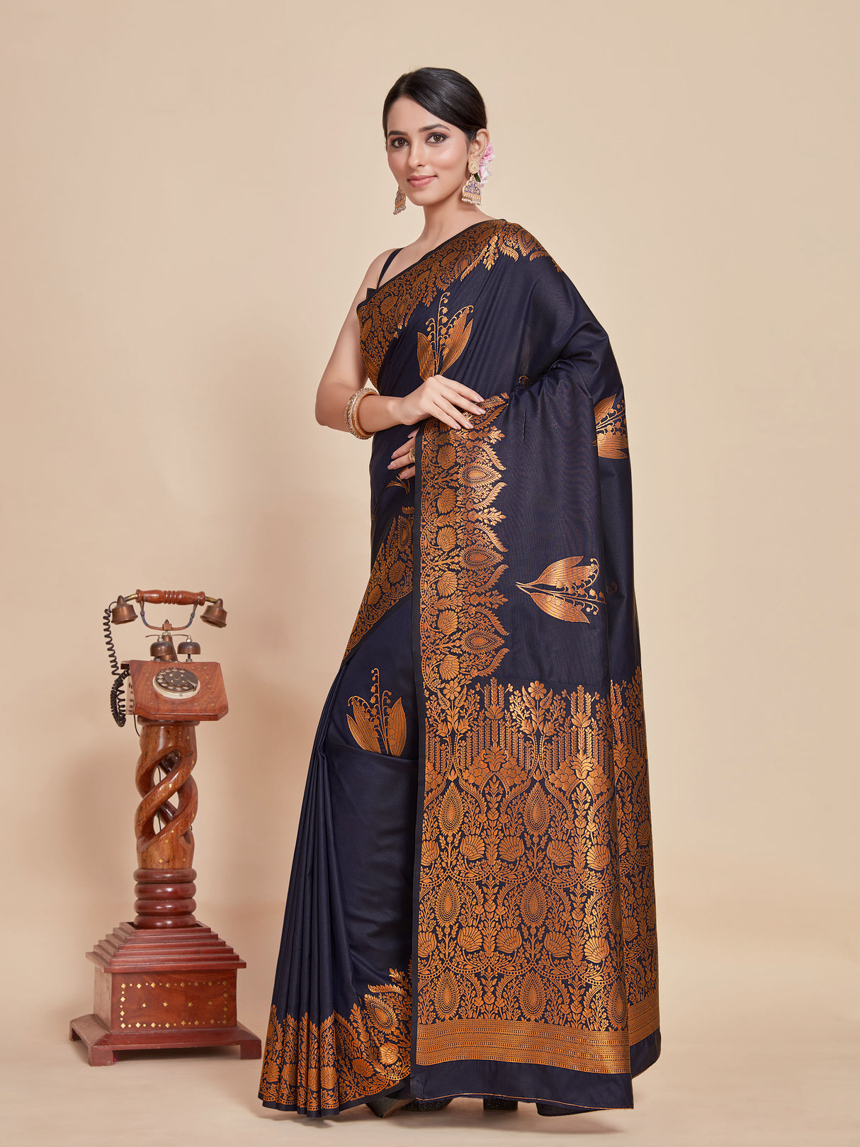 Mimosa Women's Woven Design Kanjivaram Style Art Silk Saree With Blouse Piece : SA00001382NVFREE