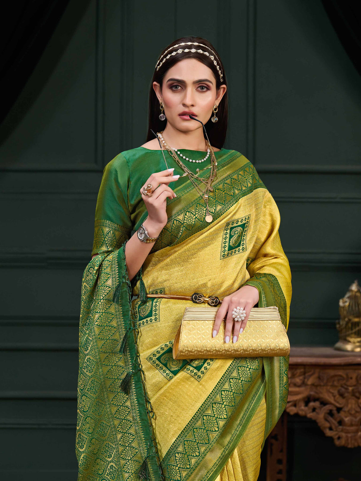 Mimosa Women's Woven Design Kanjivaram Art Silk Saree With Blouse Piece : SA0000898PS