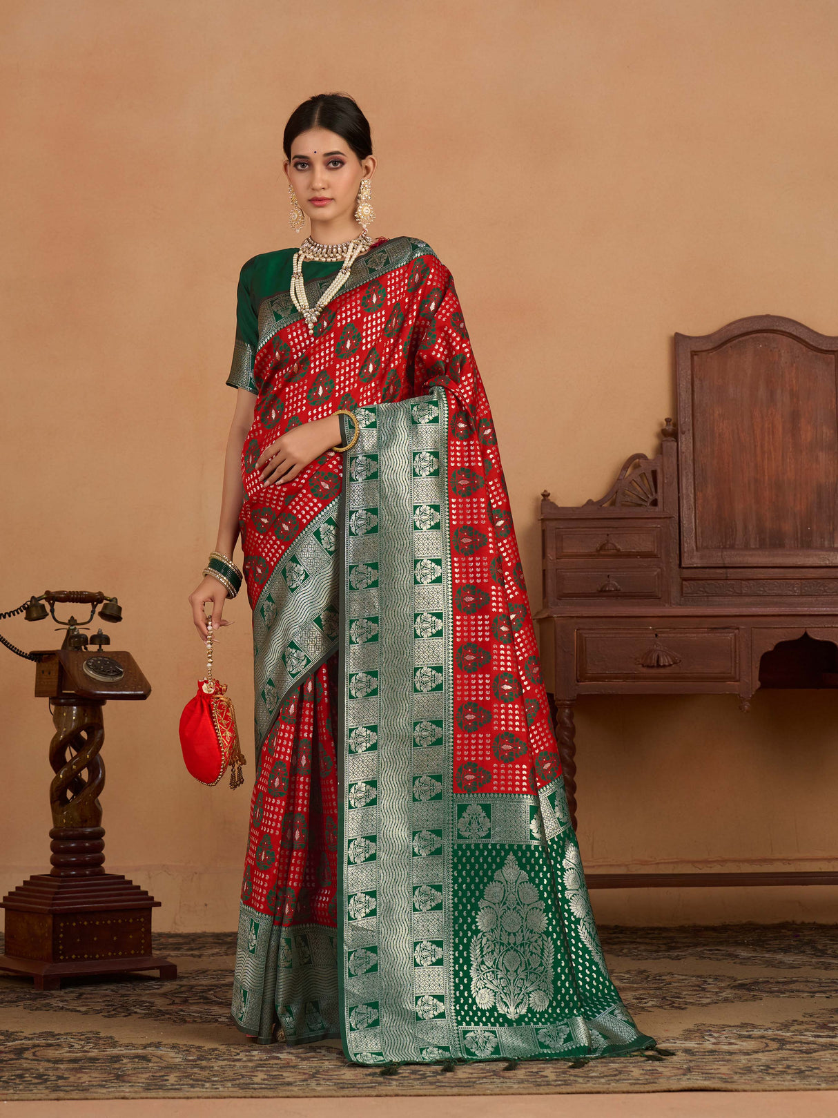 Mimosa Women's Woven Design Kanjivaram Art Silk Saree With Blouse Piece : SA0000902MR