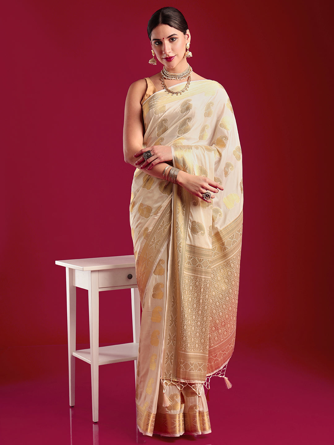 Mimosa Women's Woven Design Kasavu Crepe Saree With Blouse Piece : SA00001201CRFREE