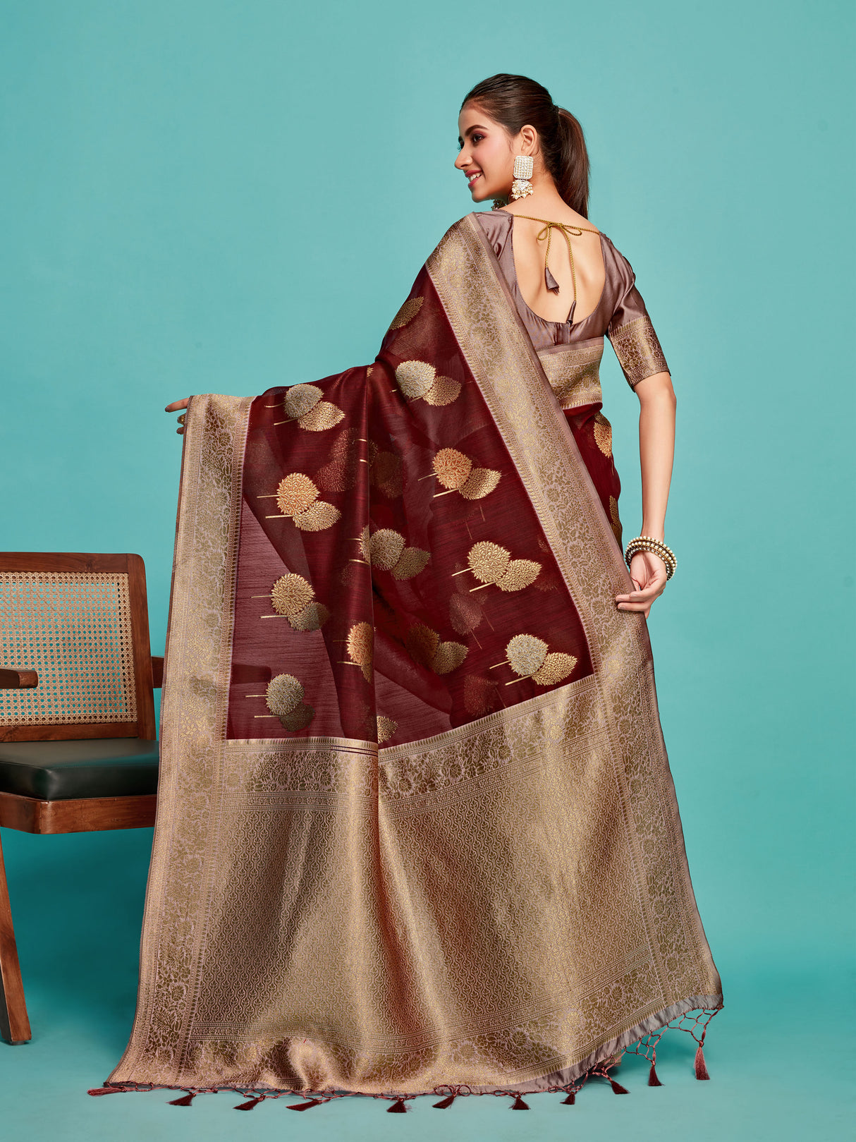 Mimosa Women's Woven Design Kanjivaram Linen Saree With Blouse Piece : SA00001234WNFREE