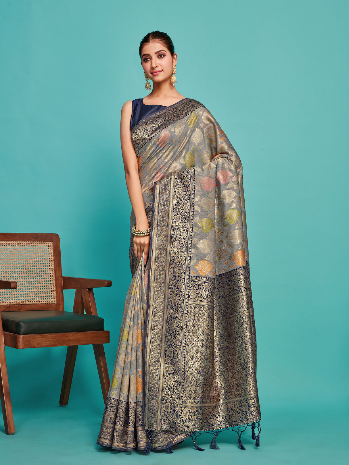 Mimosa Women's Woven Design Kanjivaram Linen Saree With Blouse Piece : SA00001236GYFREE