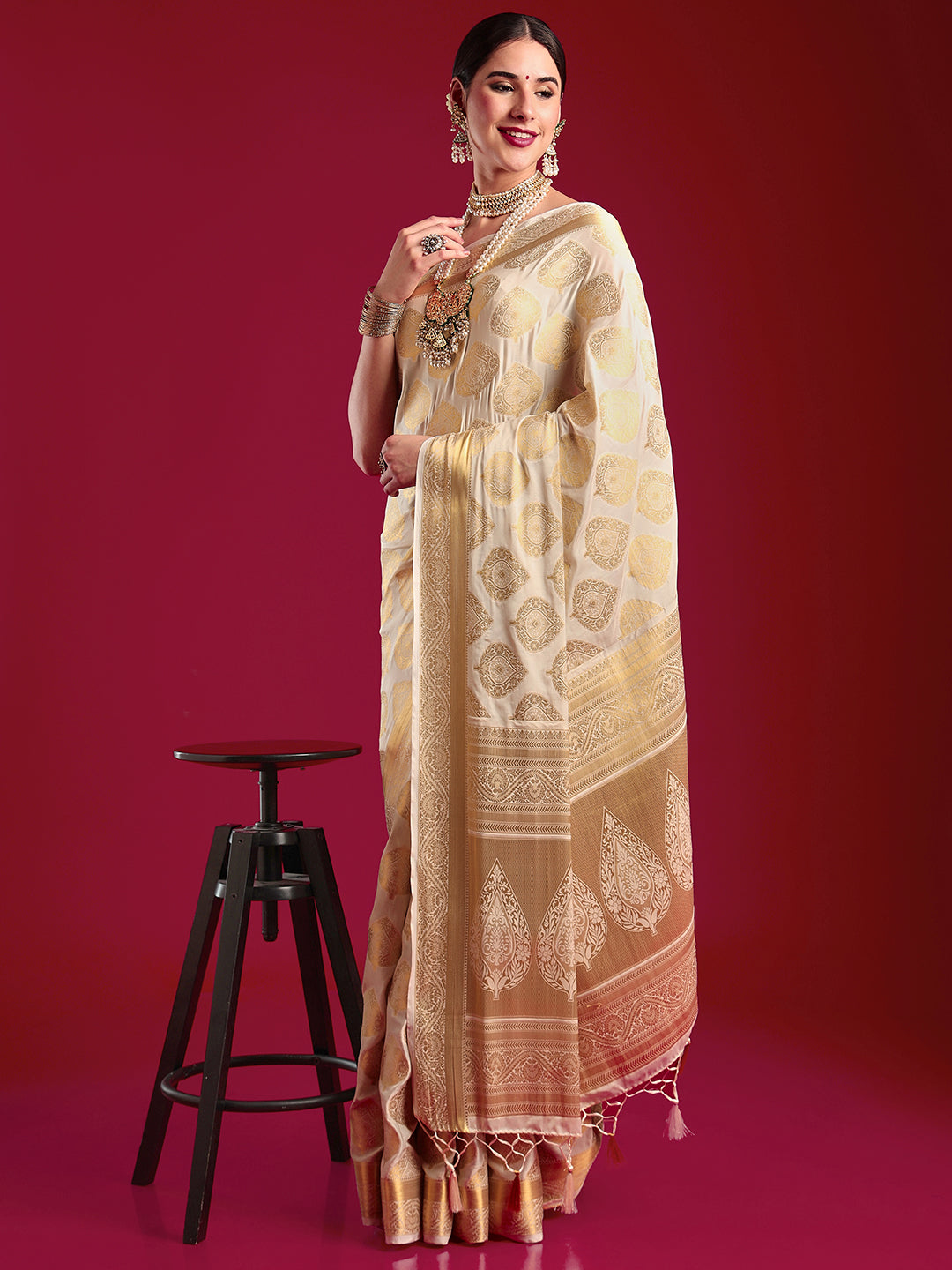 Mimosa Women's Woven Design Kasavu Crepe Saree With Blouse Piece : SA00001200CRFREE