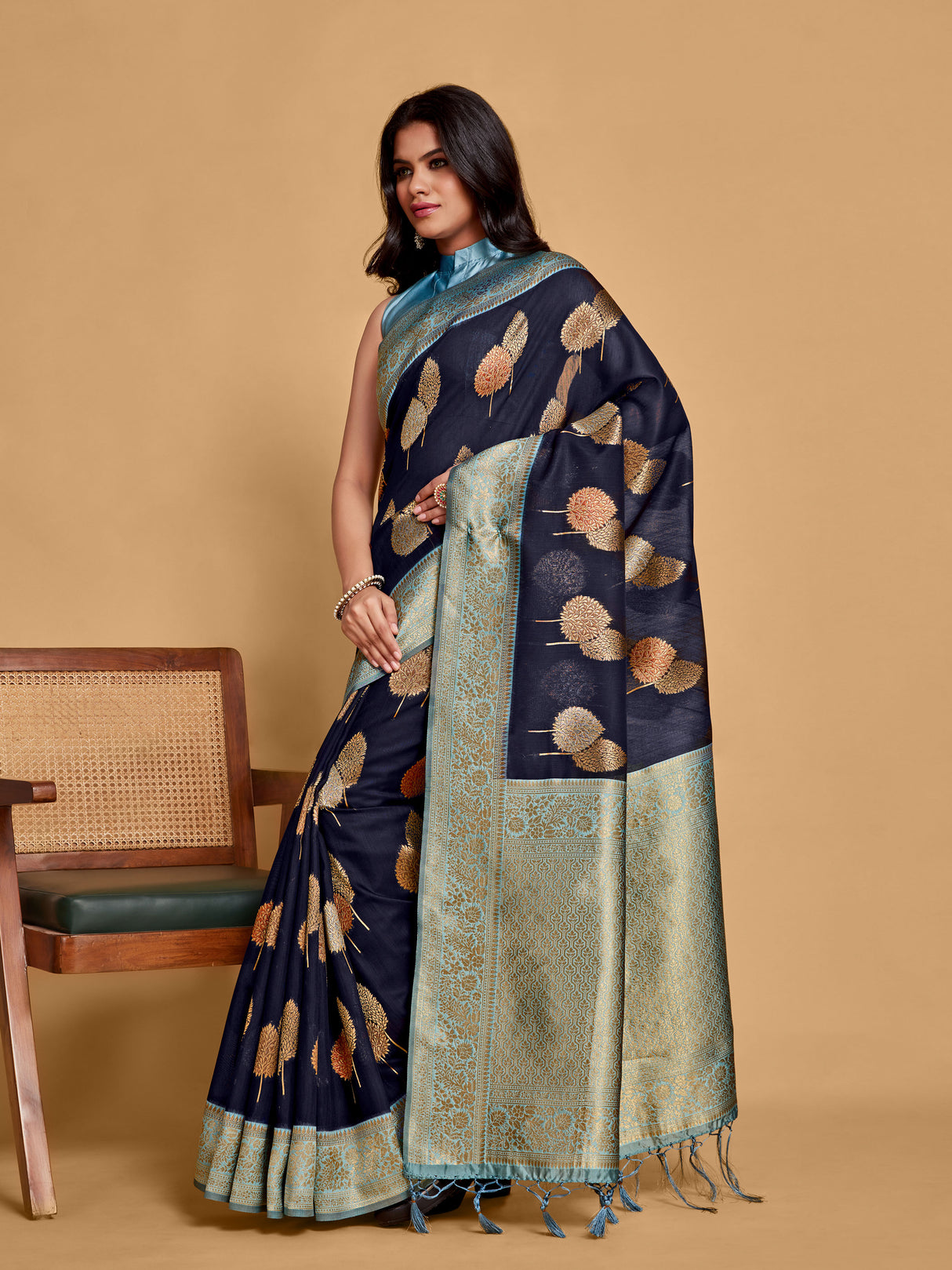 Mimosa Women's Woven Design Kanjivaram Linen Saree With Blouse Piece : SA00001234NVFREE