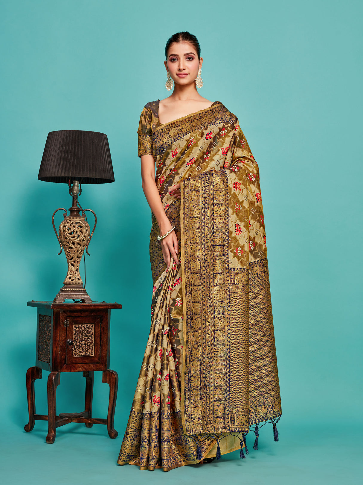 Mimosa Women's Woven Design Kanjivaram Art Silk Saree With Blouse Piece : SA00001232NVFREE